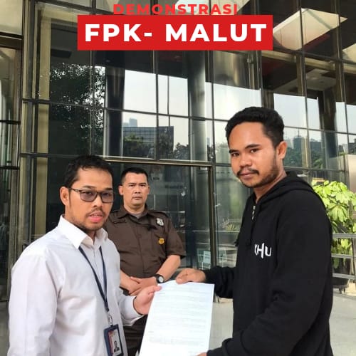 penyerahan Laporan kepada Pihak KPK RI Oleh koordinator Aksi (Alfian Sangaji)