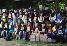 ASN Polres Lamsel dan KOBAR Salurkan Al-Qur’an dan Iqro ke Majelis Taklim Nurul Hidayah Al Makmur