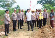 Irwil III Itwasum Polri Tinjau Lahan Ketahanan Pangan Polres Lampung Timur