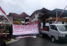 Koalisi Antikorupsi Duduki Kejati dan Rumah Wakil Gubernur, Tuntut Sekda dan Kadispora Maluku Utara Dicopot