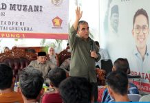 Program Bedah Rumah Aspirasi : Warga Candipuro Sambut Hangat Kunjungan Ketua MPR RI
