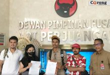 Massa GPR-HS Desak PDI Perjuangan Pecat Masdar Mansur