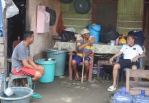 Hari Libur Tak Halangi Bupati Ikram Blusukan ke Desa Sawai Itepo