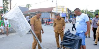 Bupati Ikram Gerak Cepat Tinjau Kerusakan Fasilitas Umum di Kota Weda