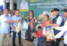 Natal Penuh Kebersamaan, Bupati dan Wagub Hadir Berbagi Kasih di Lelilef